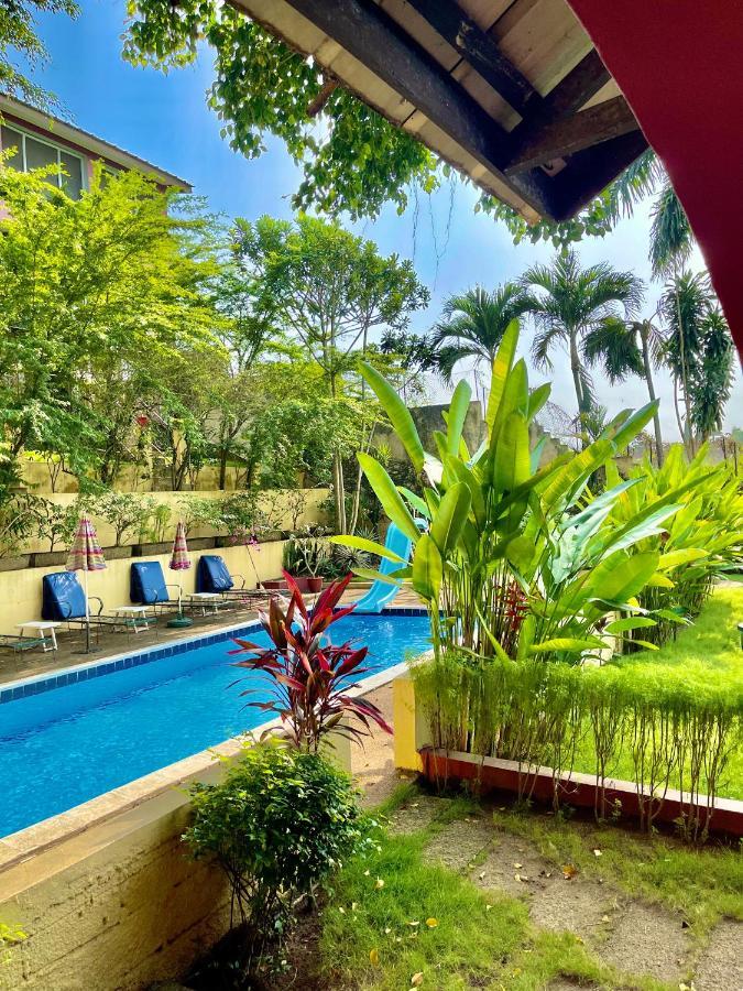 Residence Bertille Abidjan Cocody Exterior photo