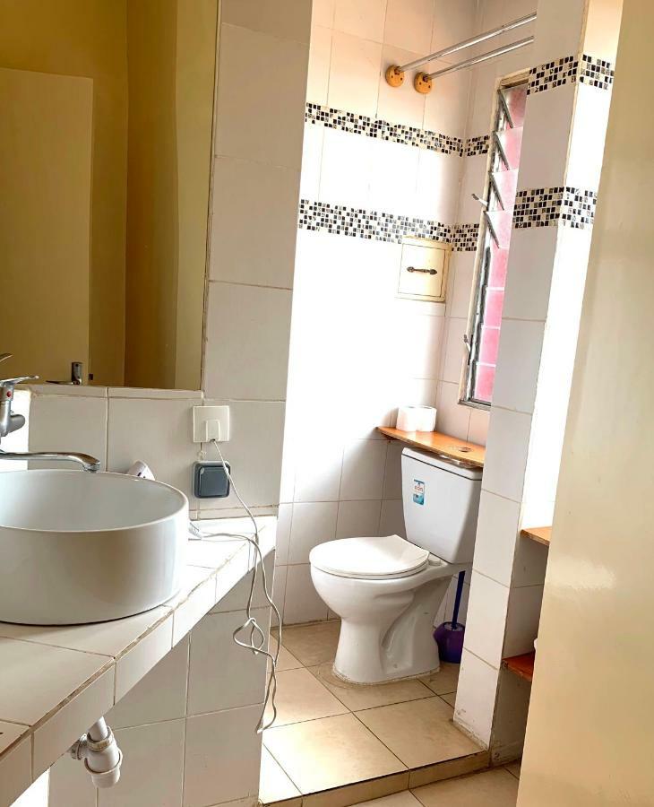 Residence Bertille Abidjan Cocody Exterior photo
